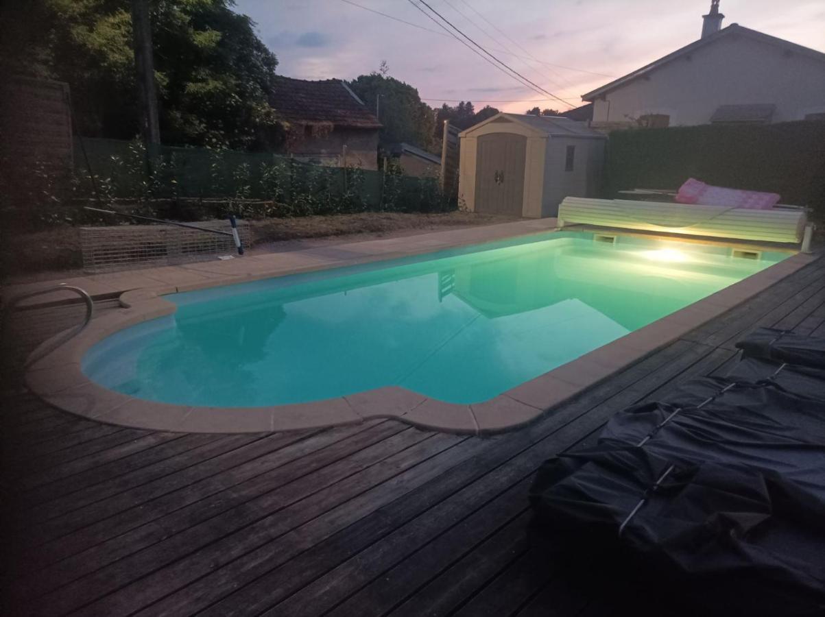 Les Charmois Apartment *